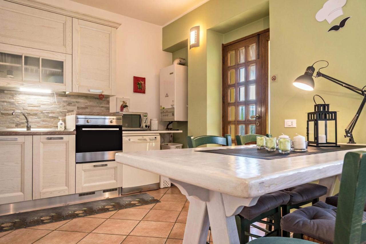 Tinas Yellow Home Leggiuno Luaran gambar